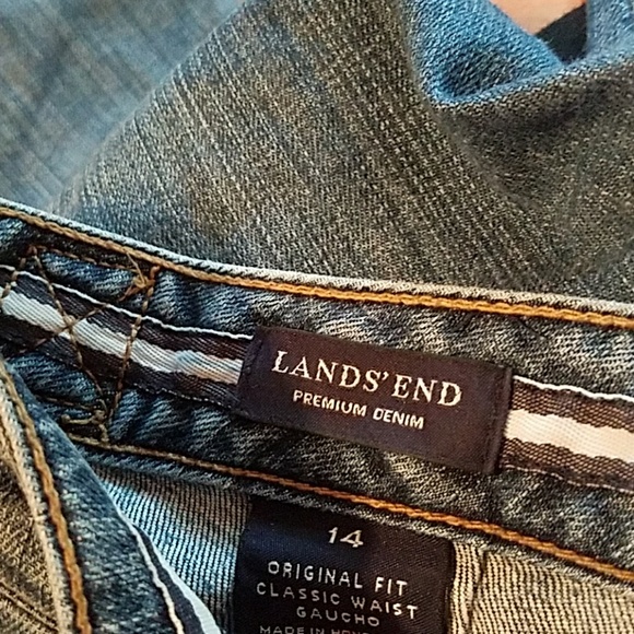 Jean Crops - Picture 2 of 2